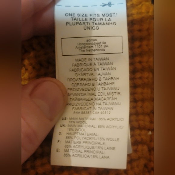 Adidas Winter Hat - Picture 6 of 6